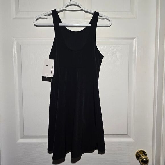 NIKE NWT bliss Training Dress - Picture 4 of 5